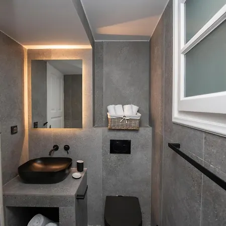 Apartment Avli *